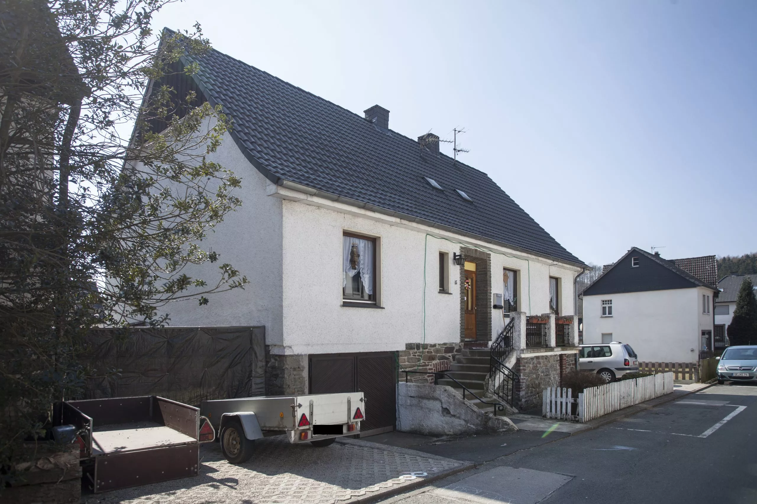 Volksbank immoXperten GmbH & Co. KG - Immobilienangebot - 57413 Finnentrop - Bamenohl - Häuser - *NEU*: Wohnhaus zum Preis eines Grundstücks in Bamenohl!