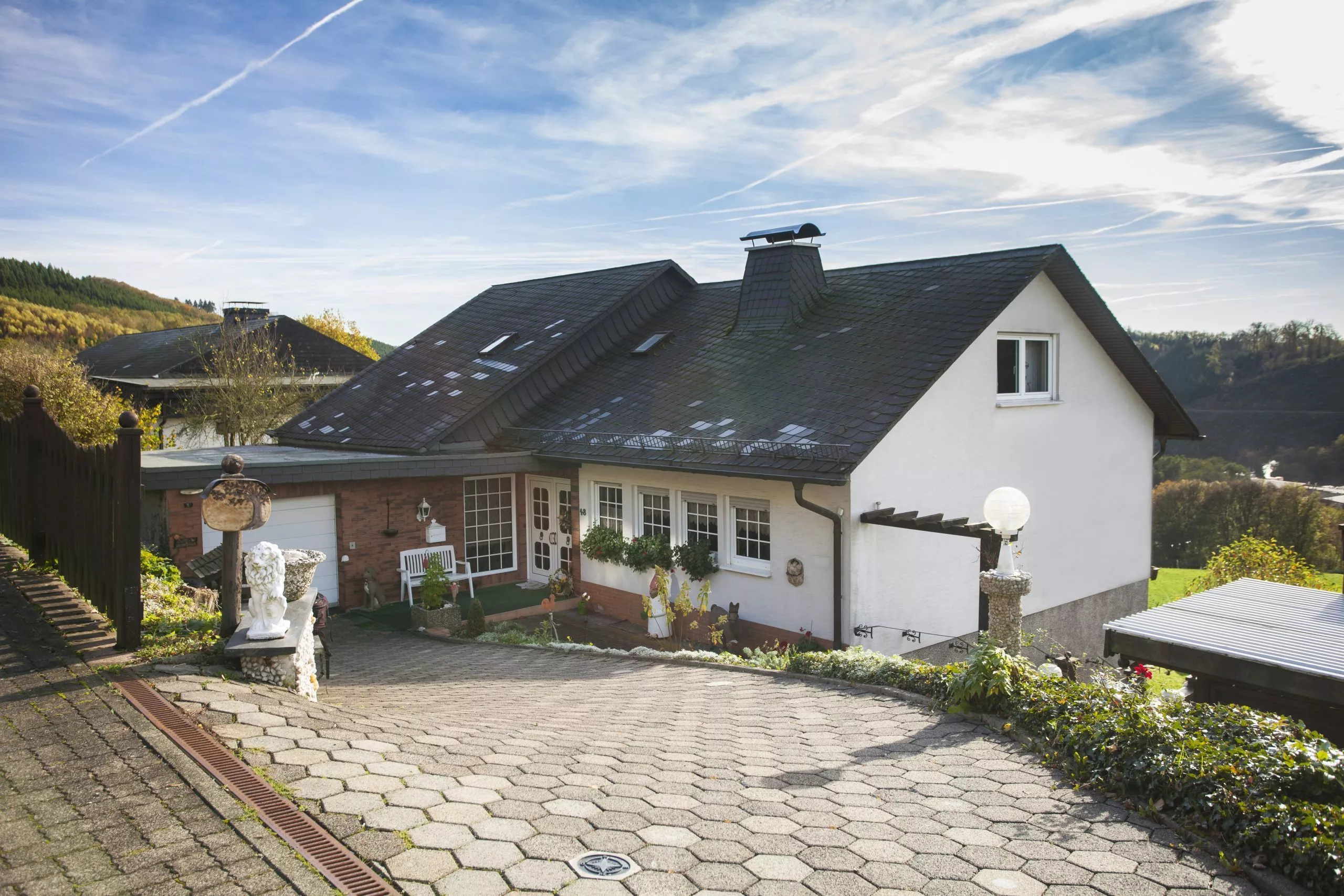 Volksbank immoXperten GmbH & Co. KG - Immobilienangebot - 57413 Finnentrop - Lenhausen - Häuser - *NEU*: Großzügig Wohnen in Finnentrop-Lenhausen!