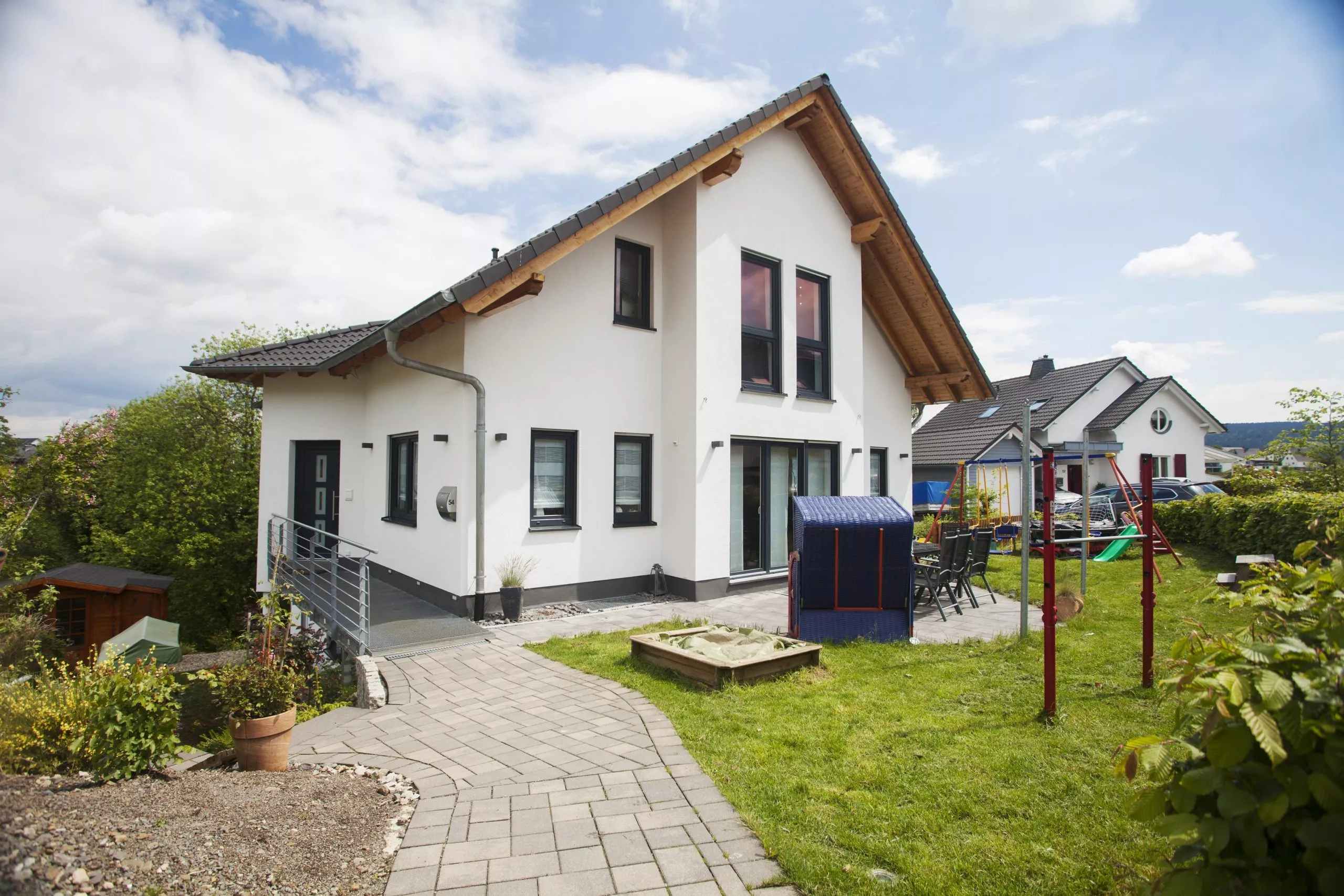 Volksbank immoXperten GmbH & Co. KG - Immobilienangebot - 57439 Attendorn - Attendorn-Ort - Einfamilienhaus mit Einliegerwohnung - Keine Wünsche offen - Großzügiges Wohnhaus in Attendorn!
