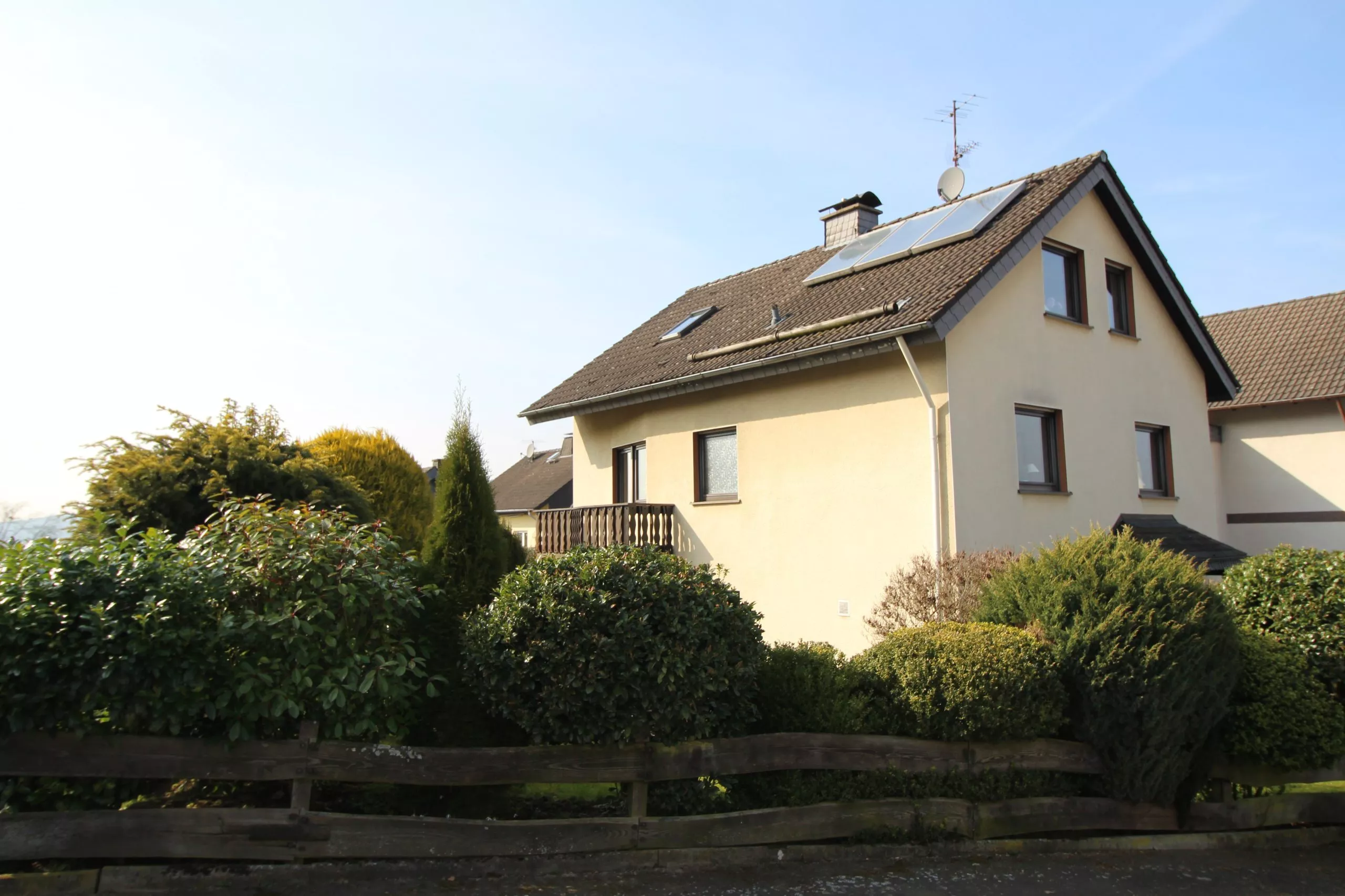 Volksbank immoXperten GmbH & Co. KG - Immobilienangebot - 57439 Attendorn - Attendorn-Ort - Häuser - Gepflegtes Familienwohnhaus in guter Lage in Attendorn!