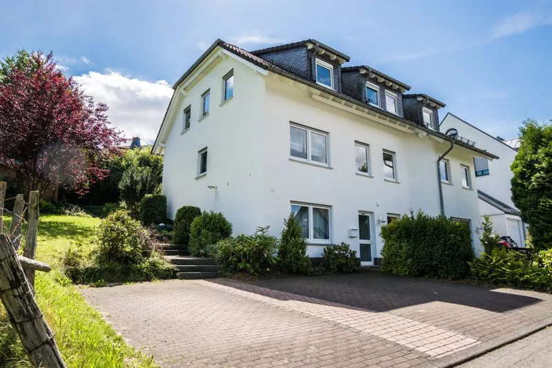 Volksbank immoXperten GmbH & Co. KG - Immobilienangebot - 57462 Olpe - Dahl - Wohnungen - Eigene Dachetage in Dahl, nur 3 Wohnungen im Haus!
