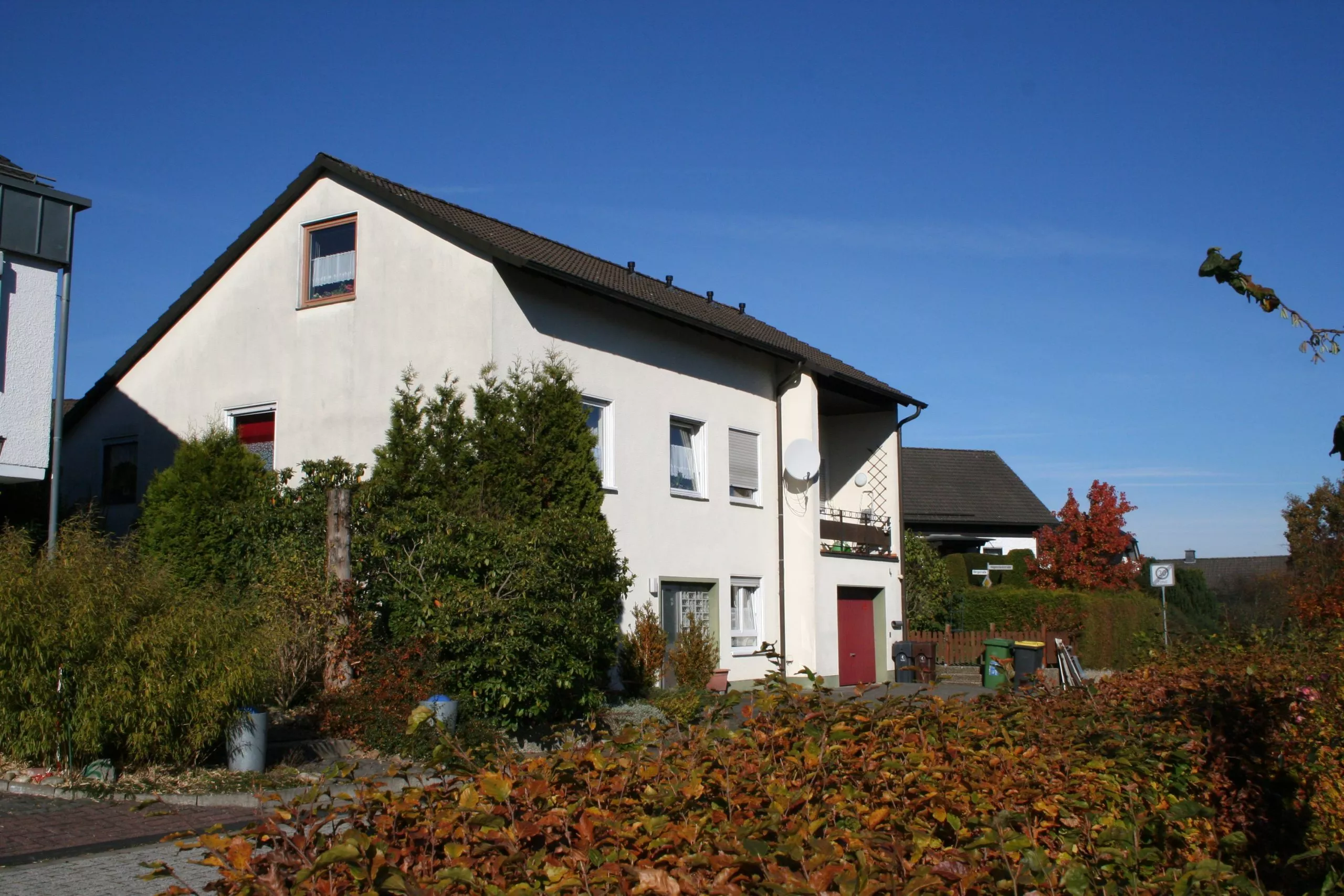 Volksbank immoXperten GmbH & Co. KG - Immobilienangebot - 57482 Wenden - Wenden-Ort - Häuser - Wohnhaus mit Einliegerwohnung mitten in Wenden!