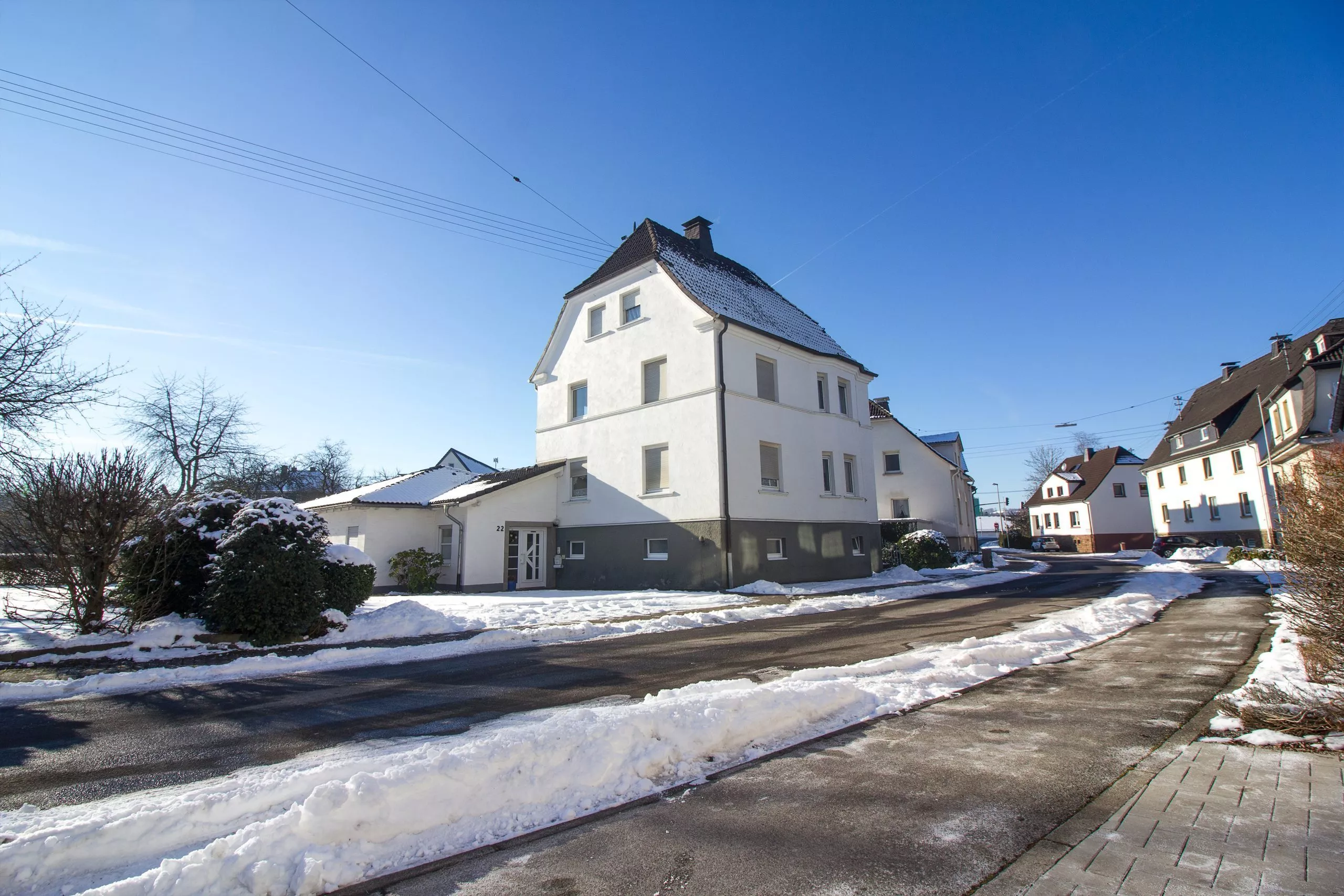 Volksbank immoXperten GmbH & Co. KG - Immobilienangebot - 57368 Lennestadt - Grevenbrück - Zweifamilienhaus - Haus der vielen Möglichkeiten - Wohnhaus mit separatem Anbau in Grevenbrück!