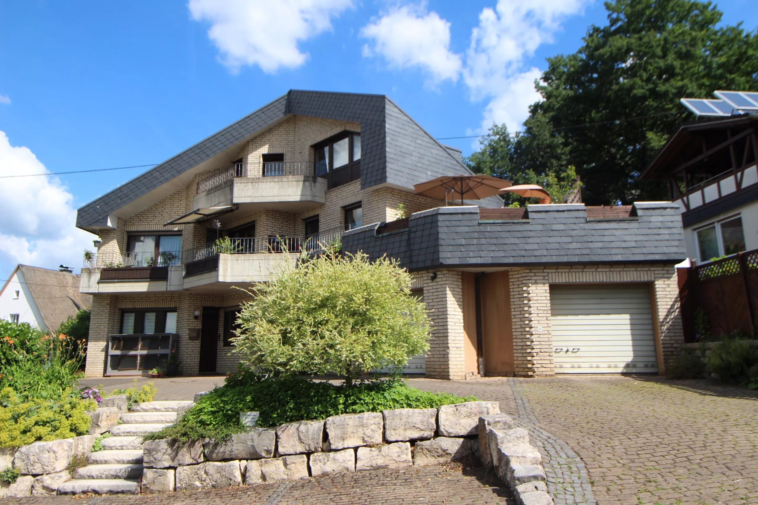 Volksbank immoXperten GmbH & Co. KG - Immobilienangebot - 57368 Lennestadt - Grevenbrück - Einfamilienhaus - +++NEU+++Nicht von der Stange! - Domizil der besonderen Art!