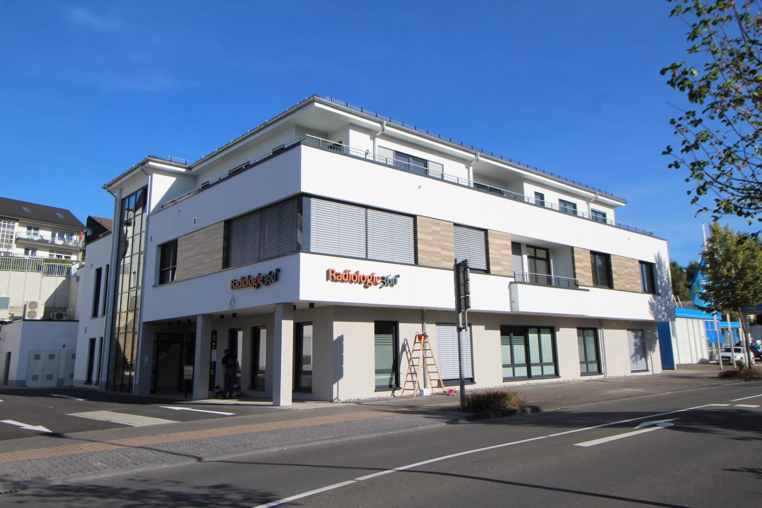 Volksbank immoXperten GmbH & Co. KG - Immobilienangebot - 57462 Olpe - Olpe-Ort - Büro / Praxis / Ausstellungsräume - Hochwertig ausgestattete Gewerbe-/Praxisfläche im Herzen von Olpe!