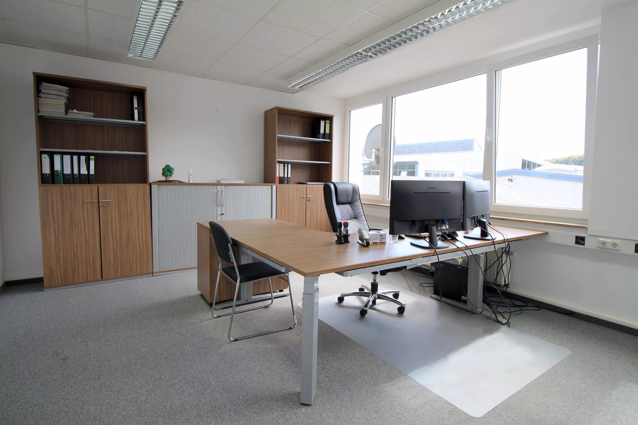 Volksbank immoXperten GmbH & Co. KG - Immobilienangebot - 57482 Wenden - Hünsborn - Büro / Praxis / Ausstellungsräume - Gewerbestandort mit Zukunft! Repräsentative Bürofläche in Hünsborn!