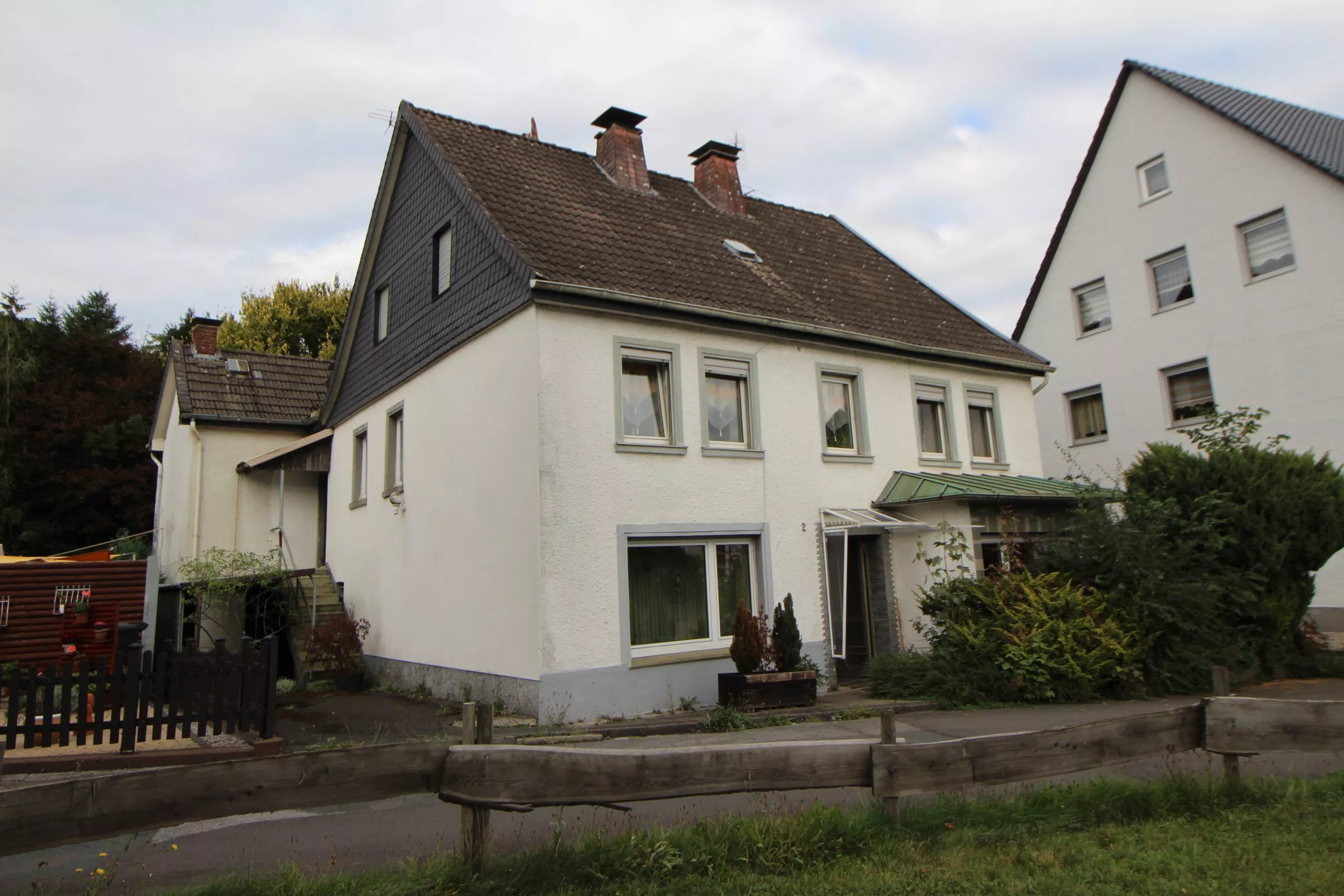 Volksbank immoXperten GmbH & Co. KG - Immobilienangebot - 57413 Finnentrop - Bamenohl - Häuser - Platz für Ihre Ideen! Einfamilienhaus mit Potential in Finnentrop-Bamenohl!