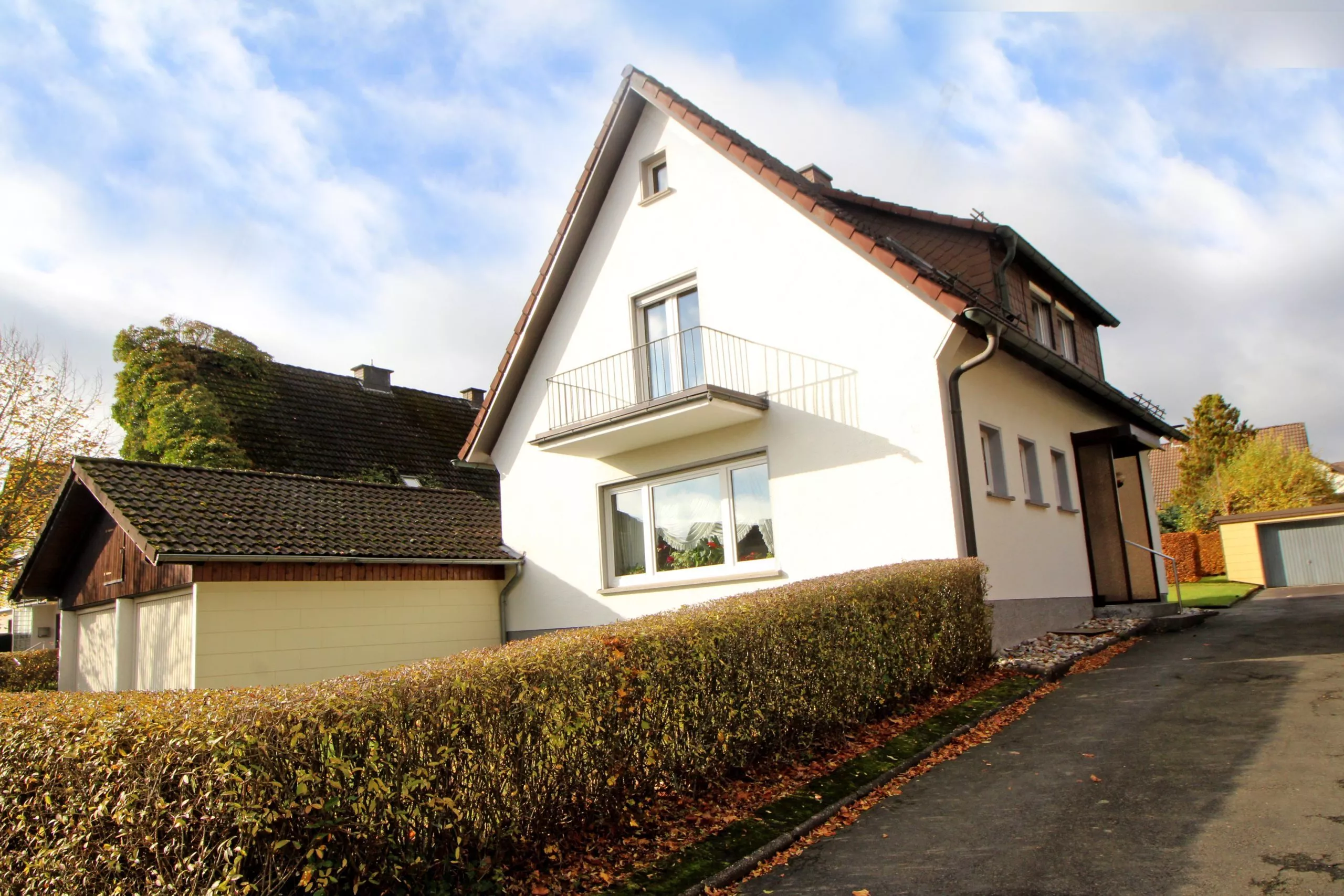 Volksbank immoXperten GmbH & Co. KG - Immobilienangebot - 57482 Wenden - Rothemühle - Häuser - Familienglück zum Greifen nahe! Einfamilienhaus in Rothemühle