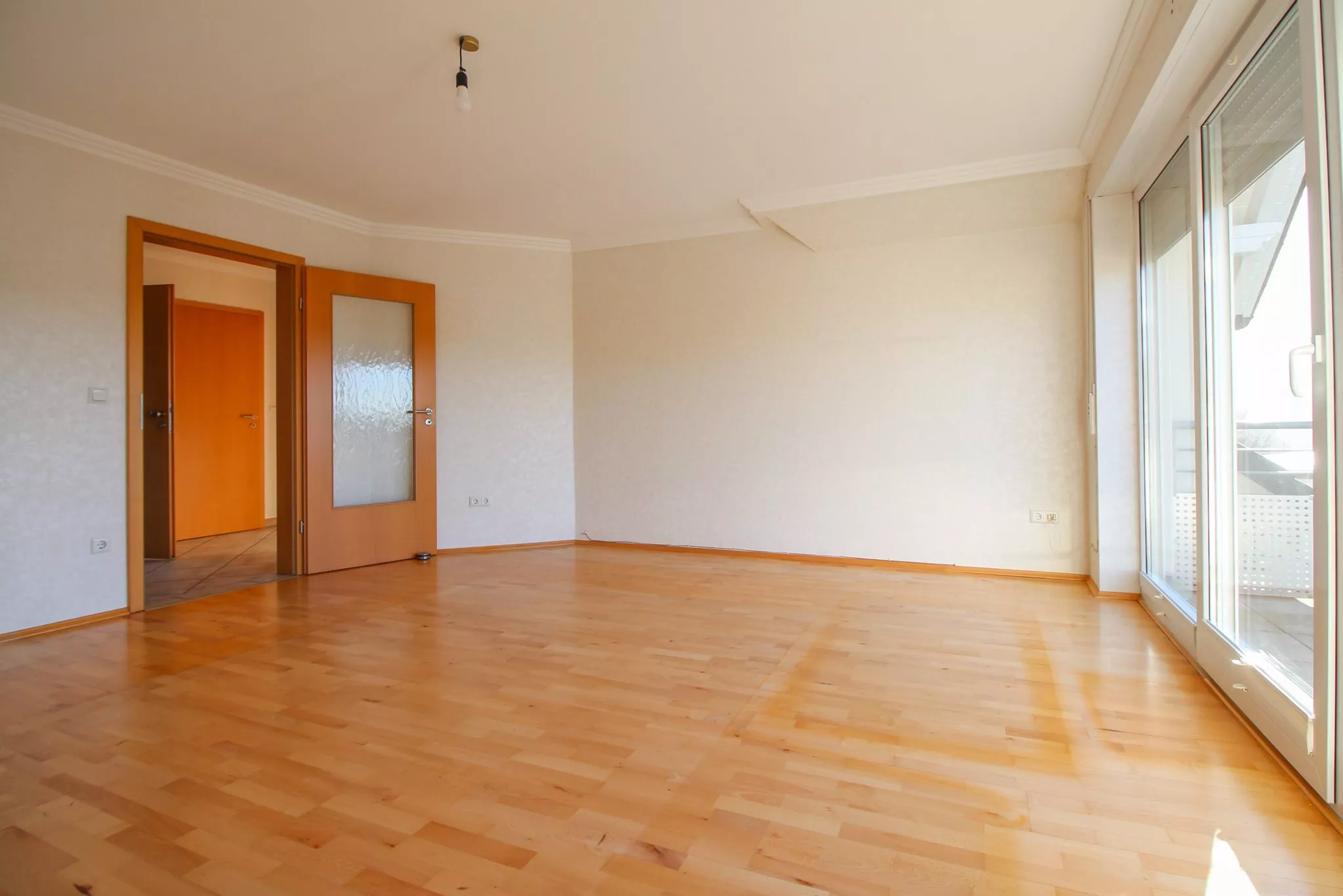 Volksbank immoXperten GmbH & Co. KG - Immobilienangebot - 57413 Finnentrop - Heggen - Wohnungen - Ihr Weitblick über Heggen! Ansprechende Mietwohnung in ruhiger Lage