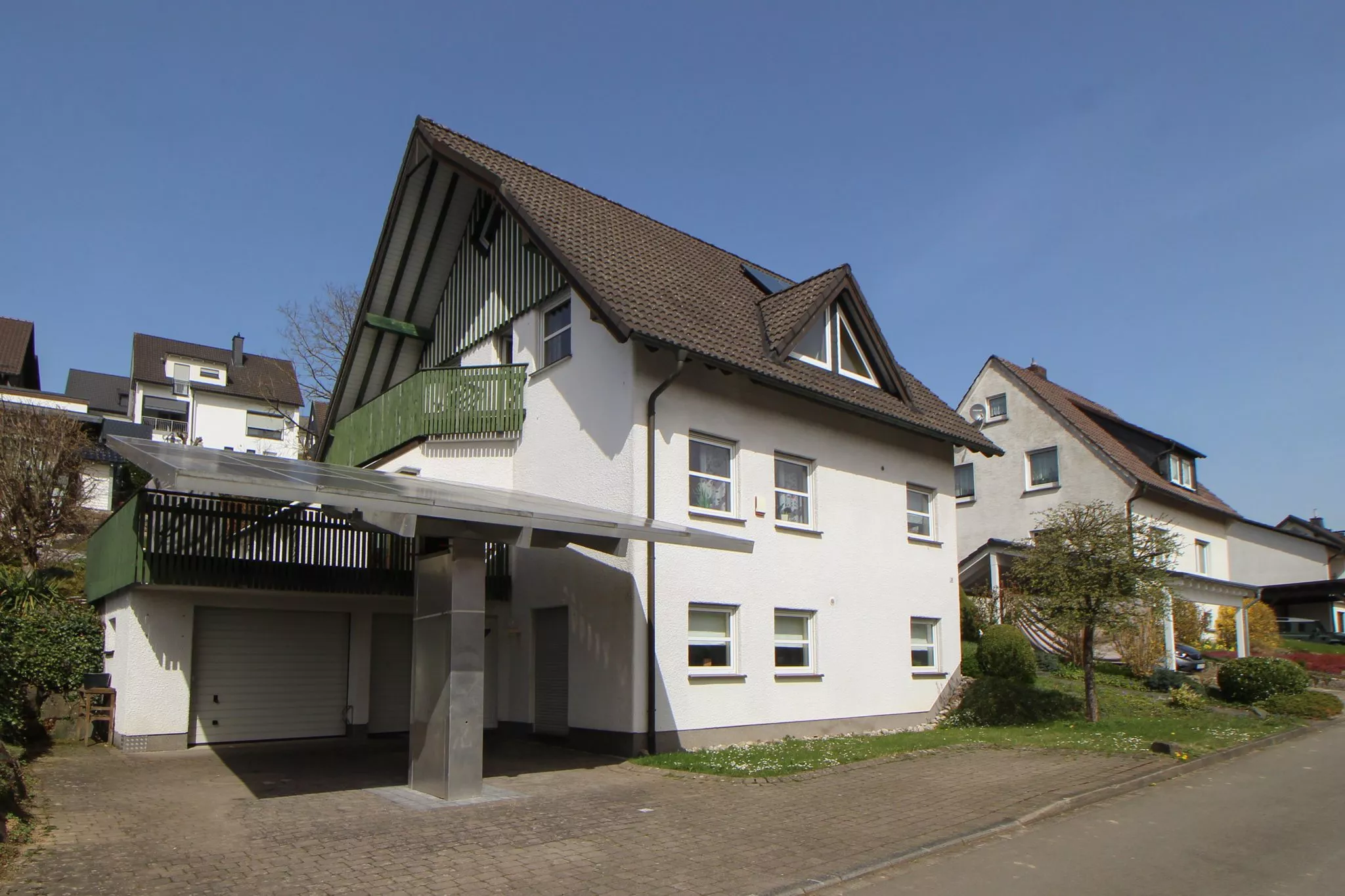 Volksbank immoXperten GmbH & Co. KG - Immobilienangebot - 57462 Olpe - Rüblinghausen - Häuser - Viel Platz zum Wohlfühlen! Gepflegtes Familienwohnhaus mit Einliegerwohnung in Rüblinghausen!
