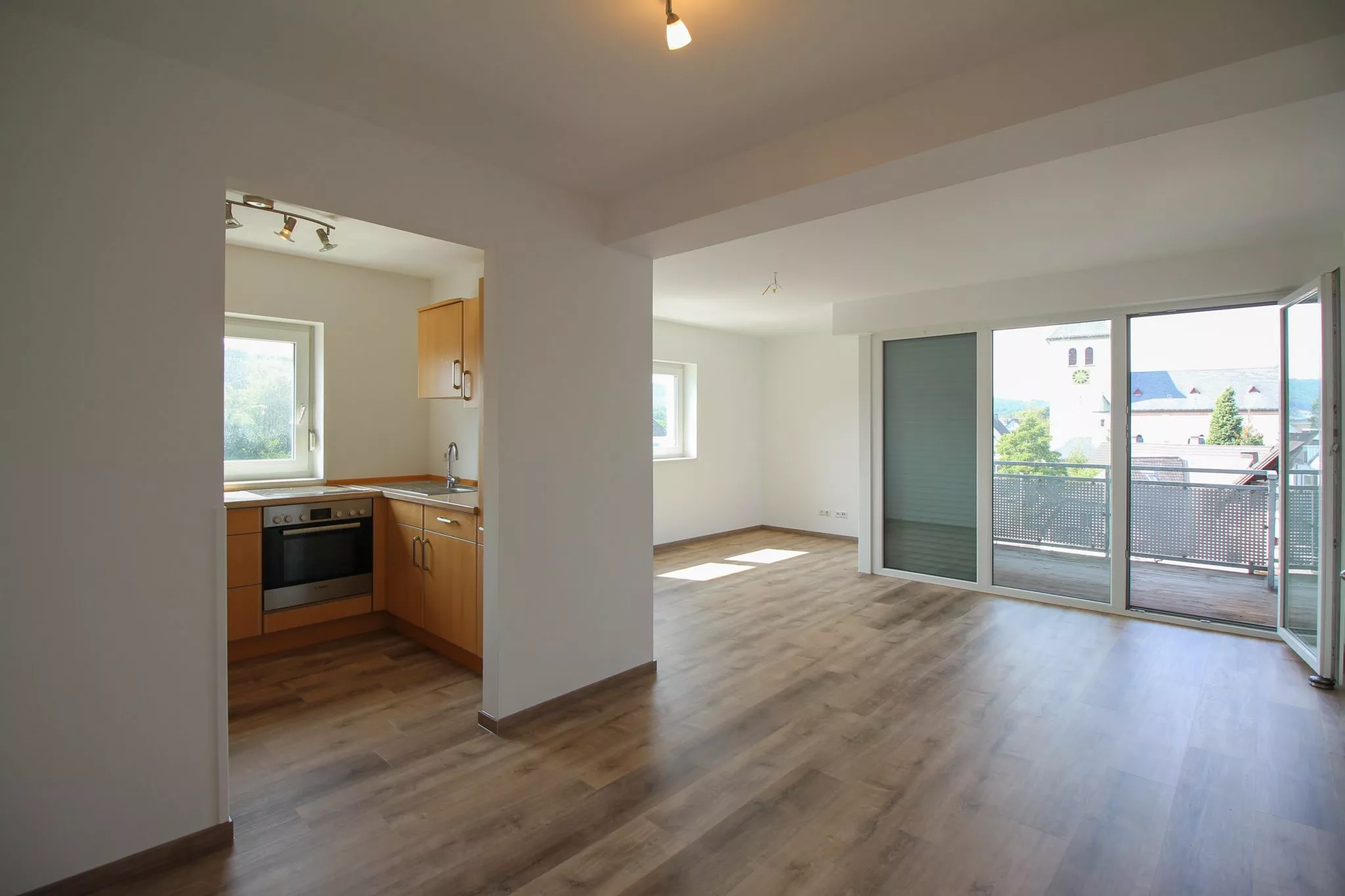 Volksbank immoXperten GmbH & Co. KG - Immobilienangebot - 57482 Wenden - Gerlingen - Wohnungen - Kurzfristig verfügbar! - Frisch renovierte Mietwohnung mit Balkon in Gerlingen!