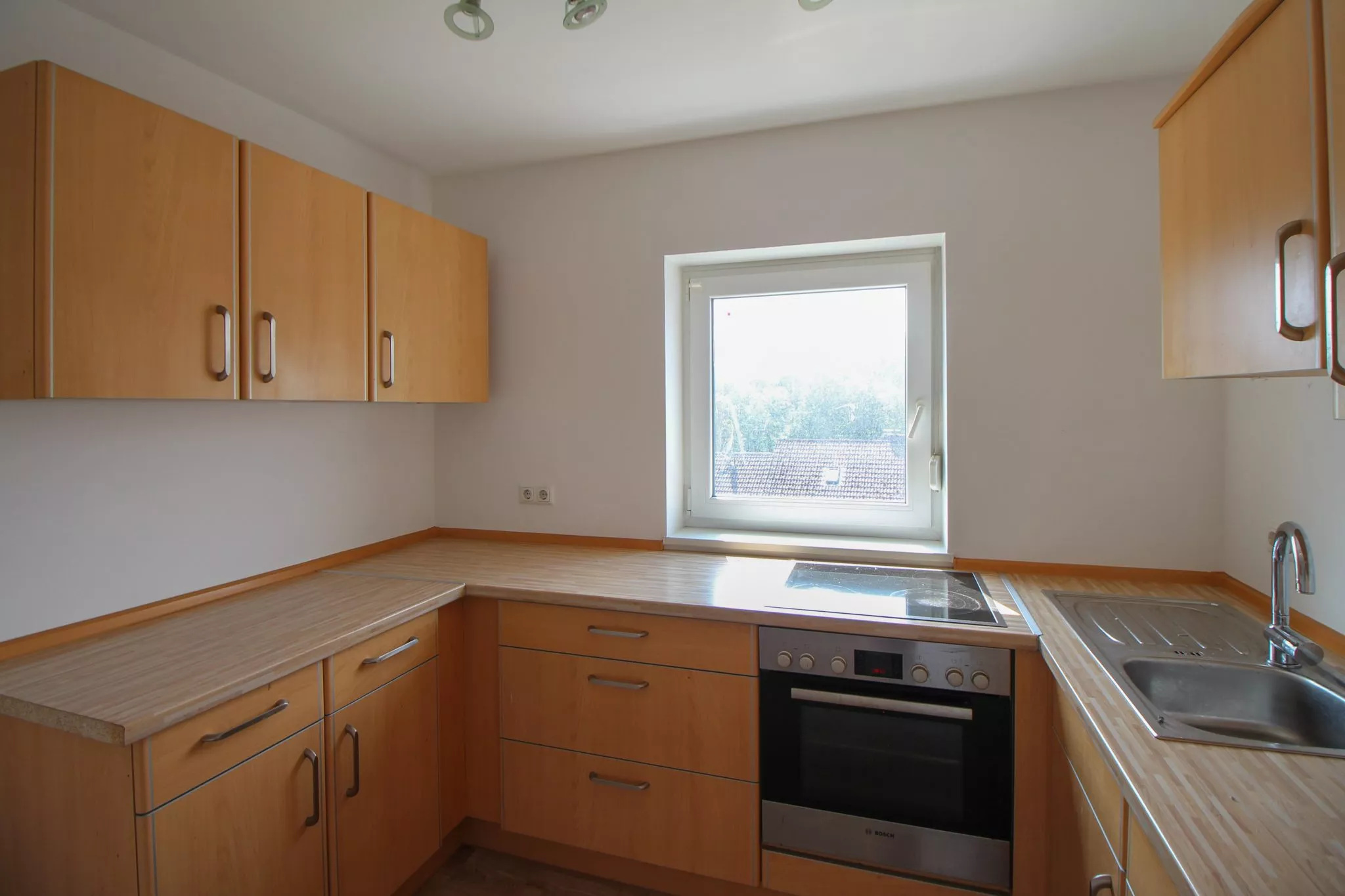 Volksbank immoXperten GmbH & Co. KG - Immobilienangebot - 57482 Wenden - Gerlingen - Wohnungen - Kurzfristig verfügbar! - Frisch renovierte Mietwohnung mit Balkon in Gerlingen!