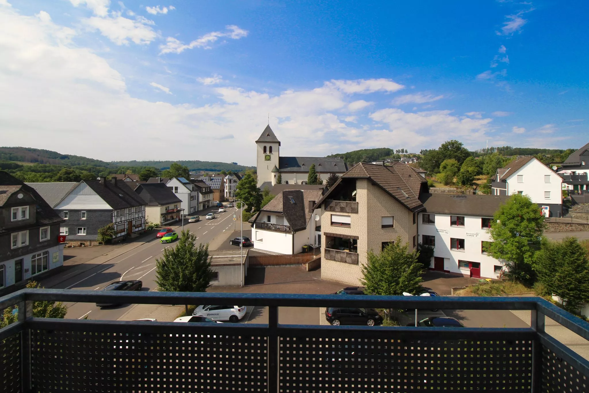 Volksbank immoXperten GmbH & Co. KG - Immobilienangebot - 57482 Wenden - Gerlingen - Wohnungen - Kurzfristig verfügbar! - Frisch renovierte Mietwohnung mit Balkon in Gerlingen!