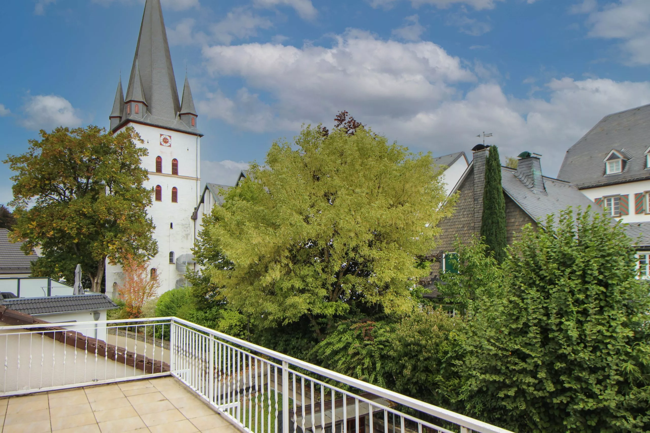 Volksbank immoXperten GmbH & Co. KG - Immobilienangebot - 57489 Drolshagen - Drolshagen-Ort - Wohnungen - Im Herzen von Drolshagen! - Geräumige Mietwohnung mit Sonnenbalkon!