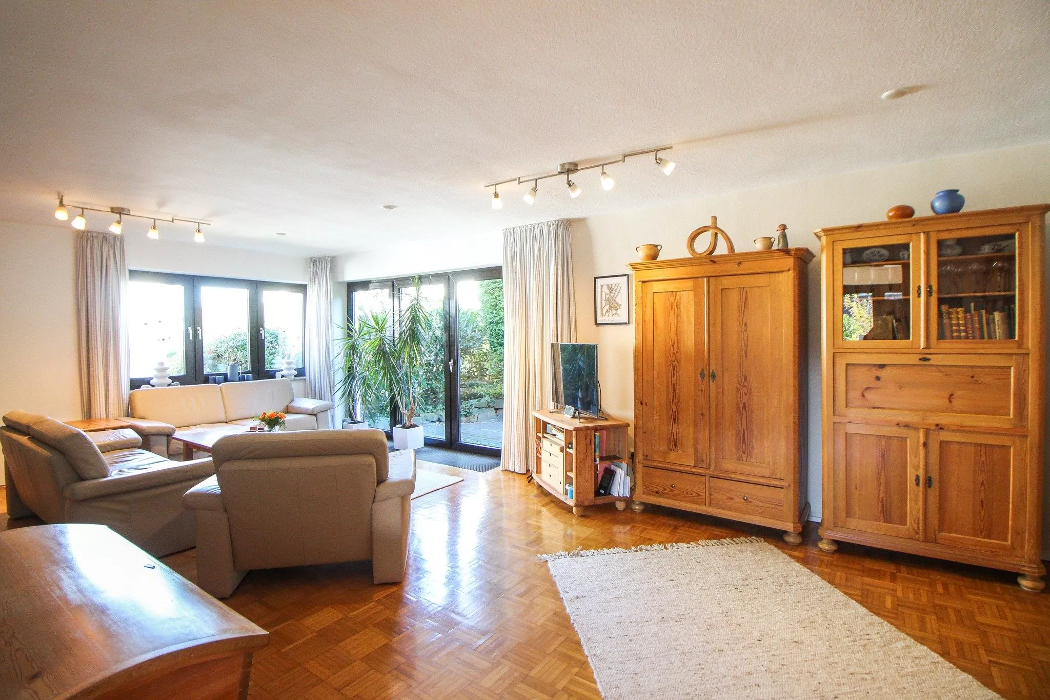 Volksbank immoXperten GmbH & Co. KG - Immobilienangebot - 57462 Olpe - Olpe-Ort - Häuser - Familienglück zum Greifen nahe! - Gemütliches Einfamilienhaus in Olpe-Thieringhausen!