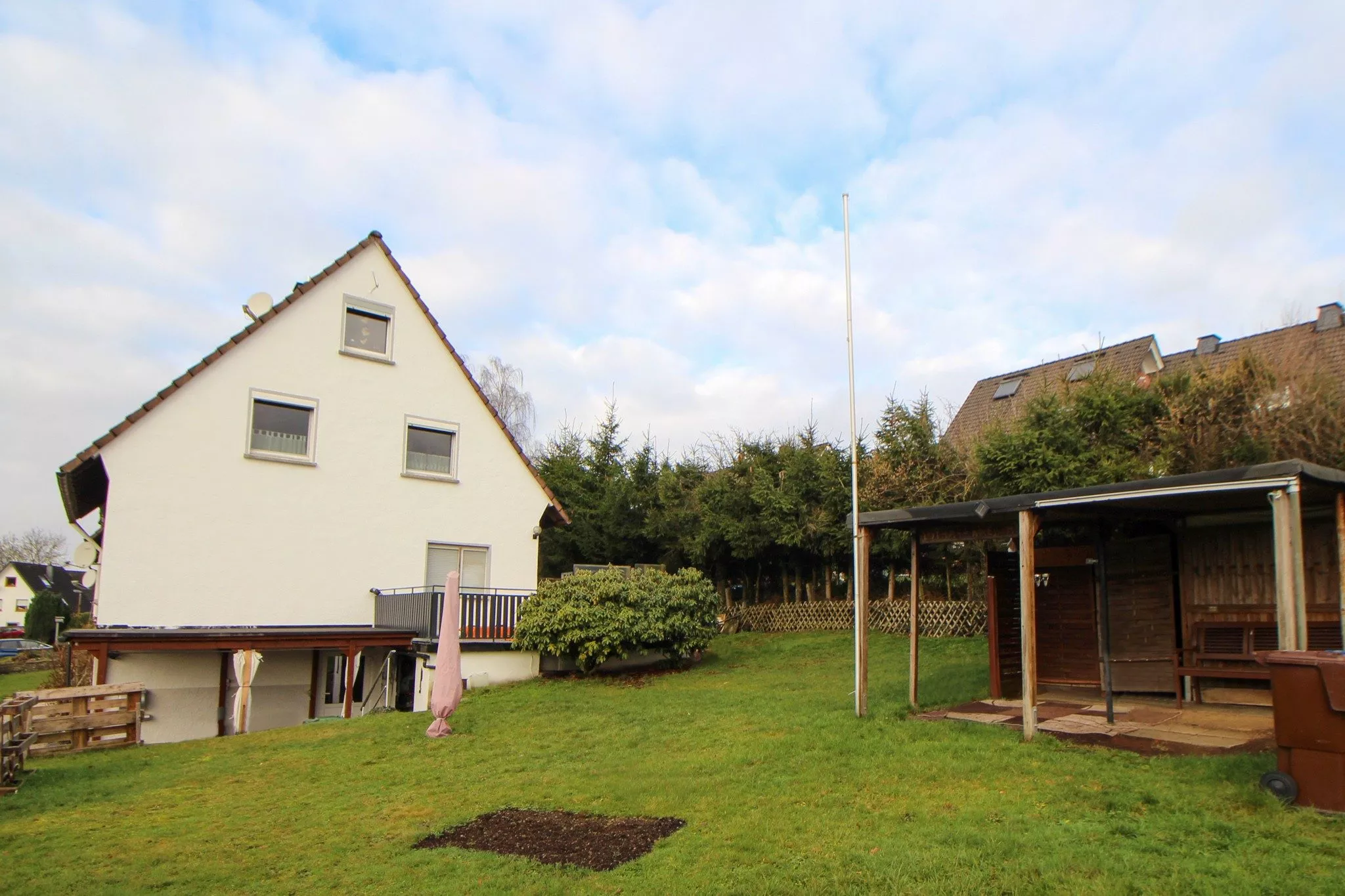 Volksbank immoXperten GmbH & Co. KG - Immobilienangebot - 57482 Wenden - Wenden-Ort - Häuser - In beliebter Wohnlage: Aus alt mach neu!
