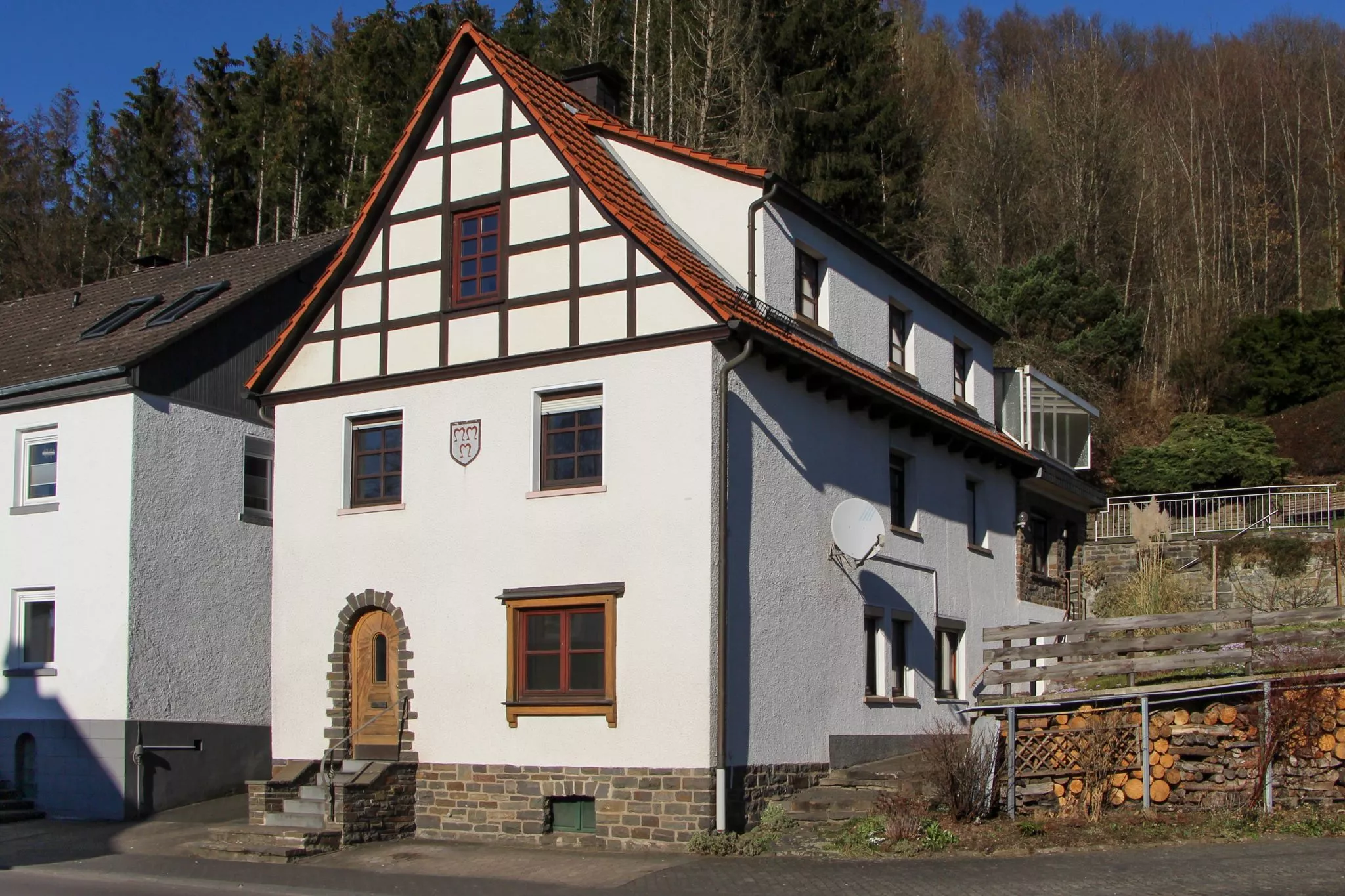 Volksbank immoXperten GmbH & Co. KG - Immobilienangebot - 57413 Finnentrop - Bamenohl - Wohnungen - Kurzfristig verfügbar! - Charmante Wohnung für Paare!