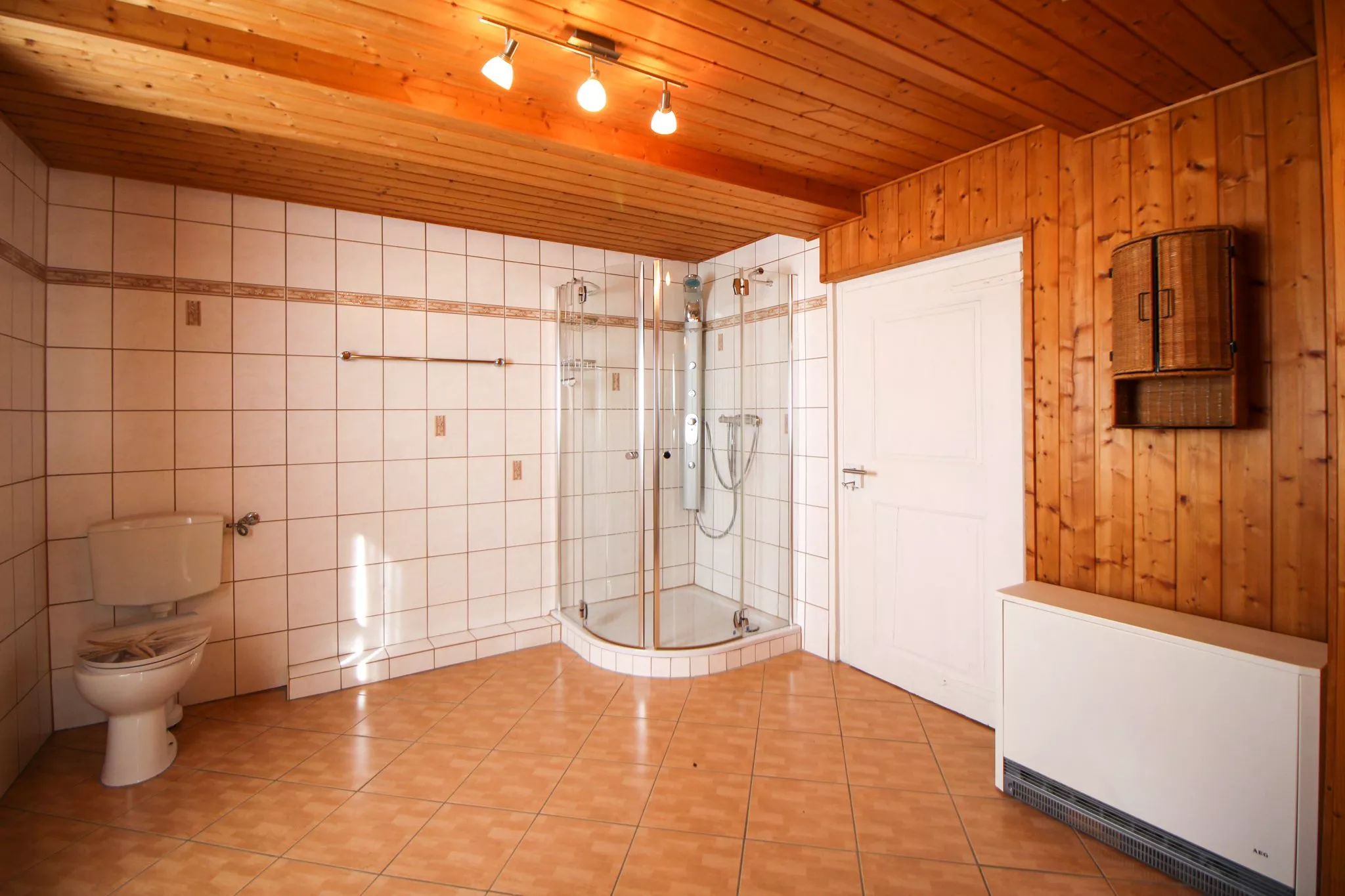 Volksbank immoXperten GmbH & Co. KG - Immobilienangebot - 57413 Finnentrop - Ostentrop/ Schönholthausen - Häuser - Zum Wachküssen! - Fachwerkhaus in idyllischer Lage!