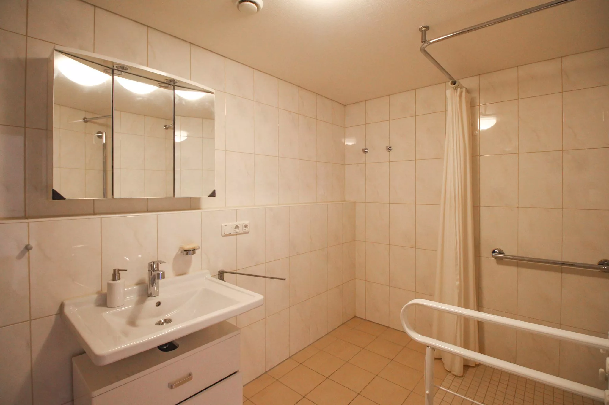 Volksbank immoXperten GmbH & Co. KG - Immobilienangebot - 57439 Attendorn - Attendorn-Ort - Wohnungen - Schicke Seniorenwohnung im Allee-Center!