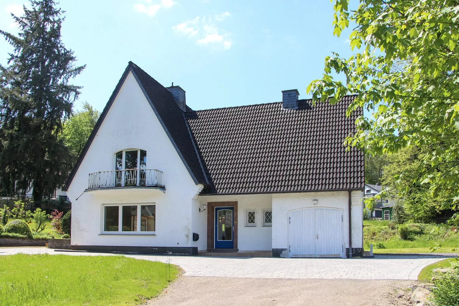 Immobilienangebot - Finnentrop - Alle - Wohnunikat mit Privatsphäre und Charakter!