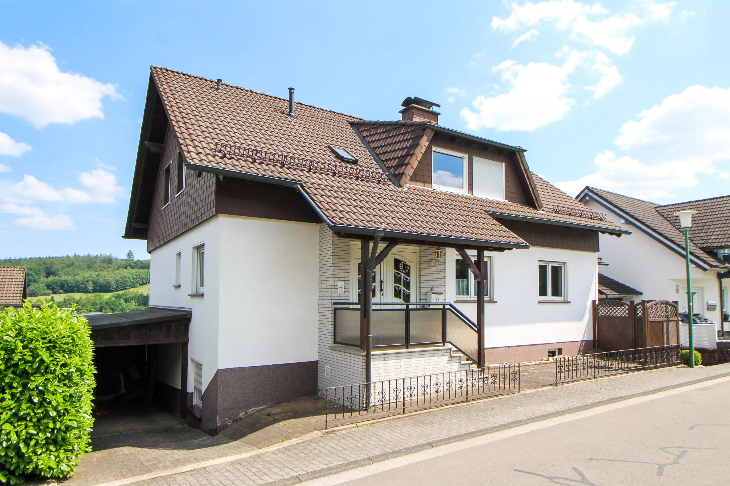 Volksbank immoXperten GmbH & Co. KG - Immobilienangebot - 57462 Olpe - Rüblinghausen - Häuser - Raumwunder mit integriertem Sparpotenzial!