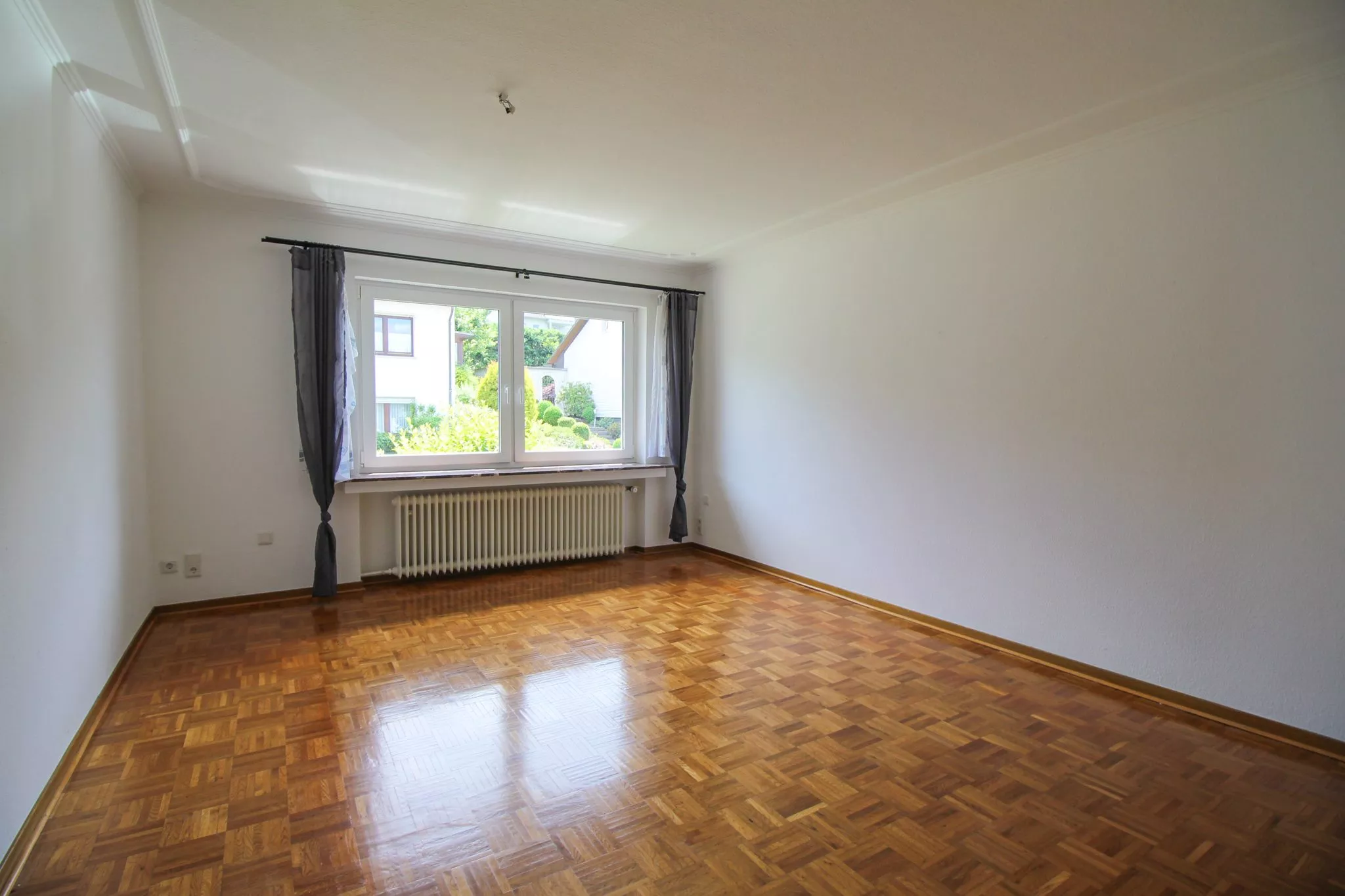 Volksbank immoXperten GmbH & Co. KG - Immobilienangebot - 57462 Olpe - Olpe-Ort - Häuser - Ruhige Lage und viel Platz für das Familienleben!