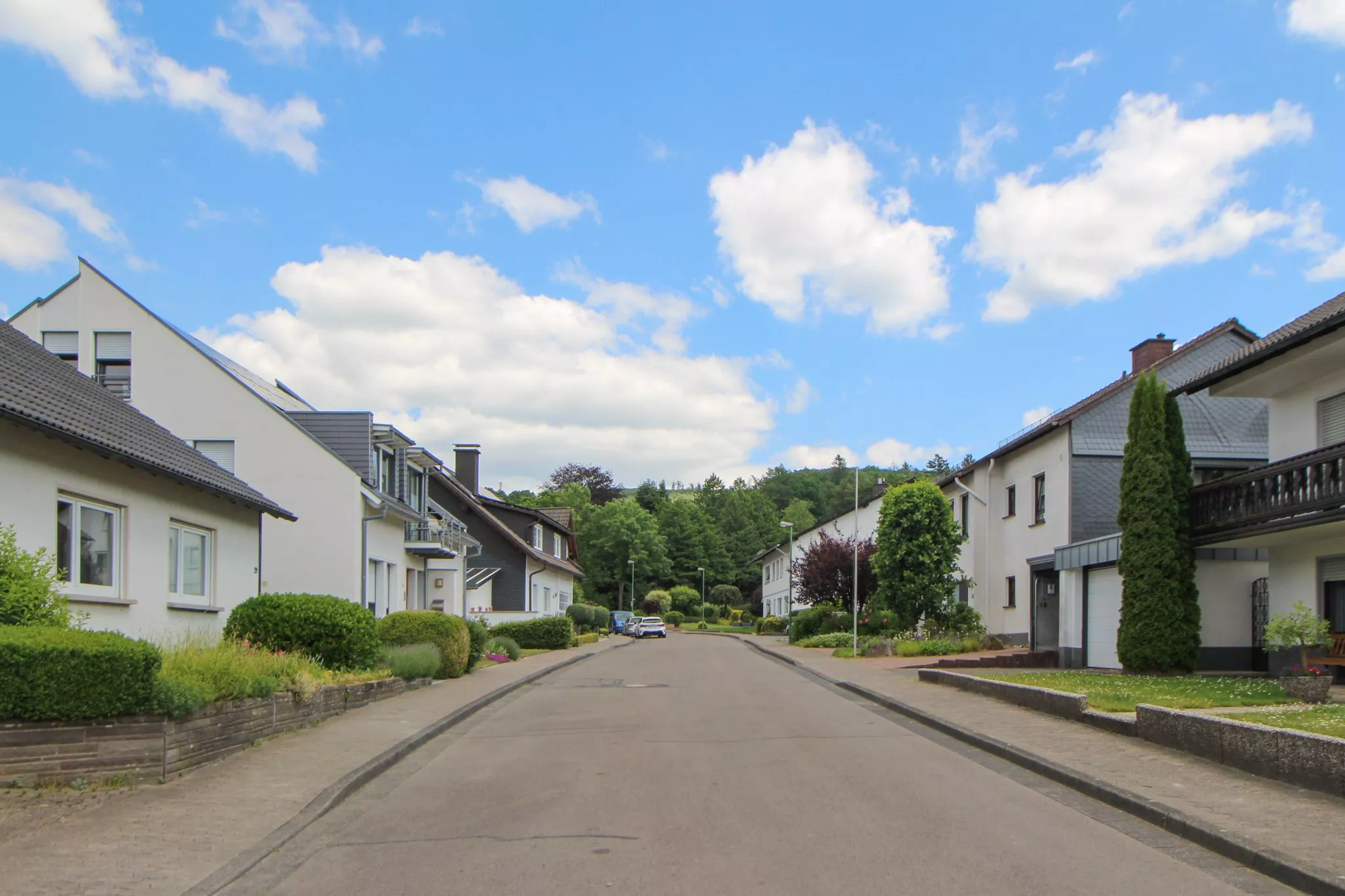 Volksbank immoXperten GmbH & Co. KG - Immobilienangebot - 57462 Olpe - Olpe-Ort - Häuser - Ruhige Lage und viel Platz für das Familienleben!