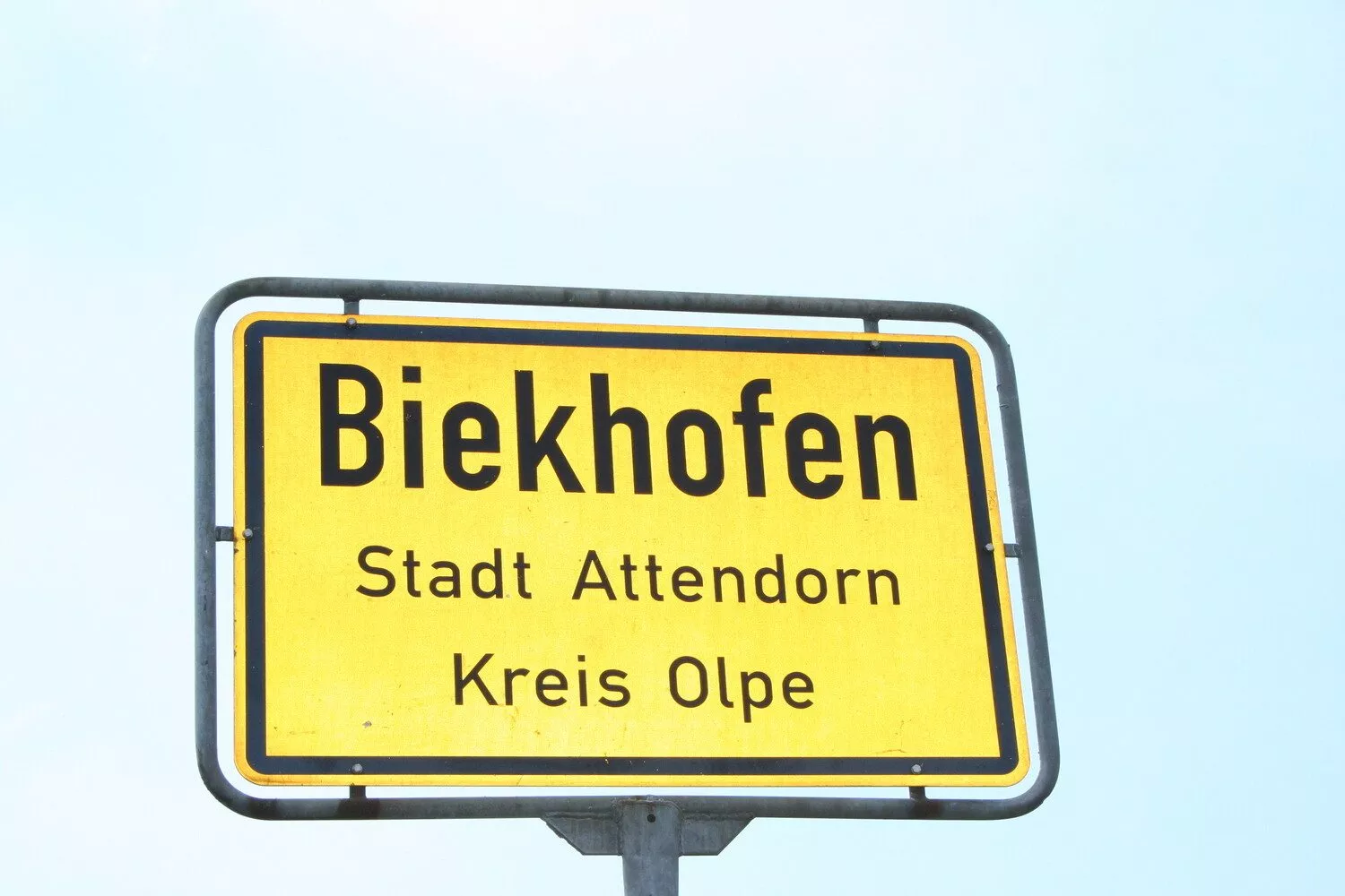 Immobilienangebot - Attendorn - Alle - Singles aufgepasst! - Eigener Eingang, stadtnah und sonniger Garten!