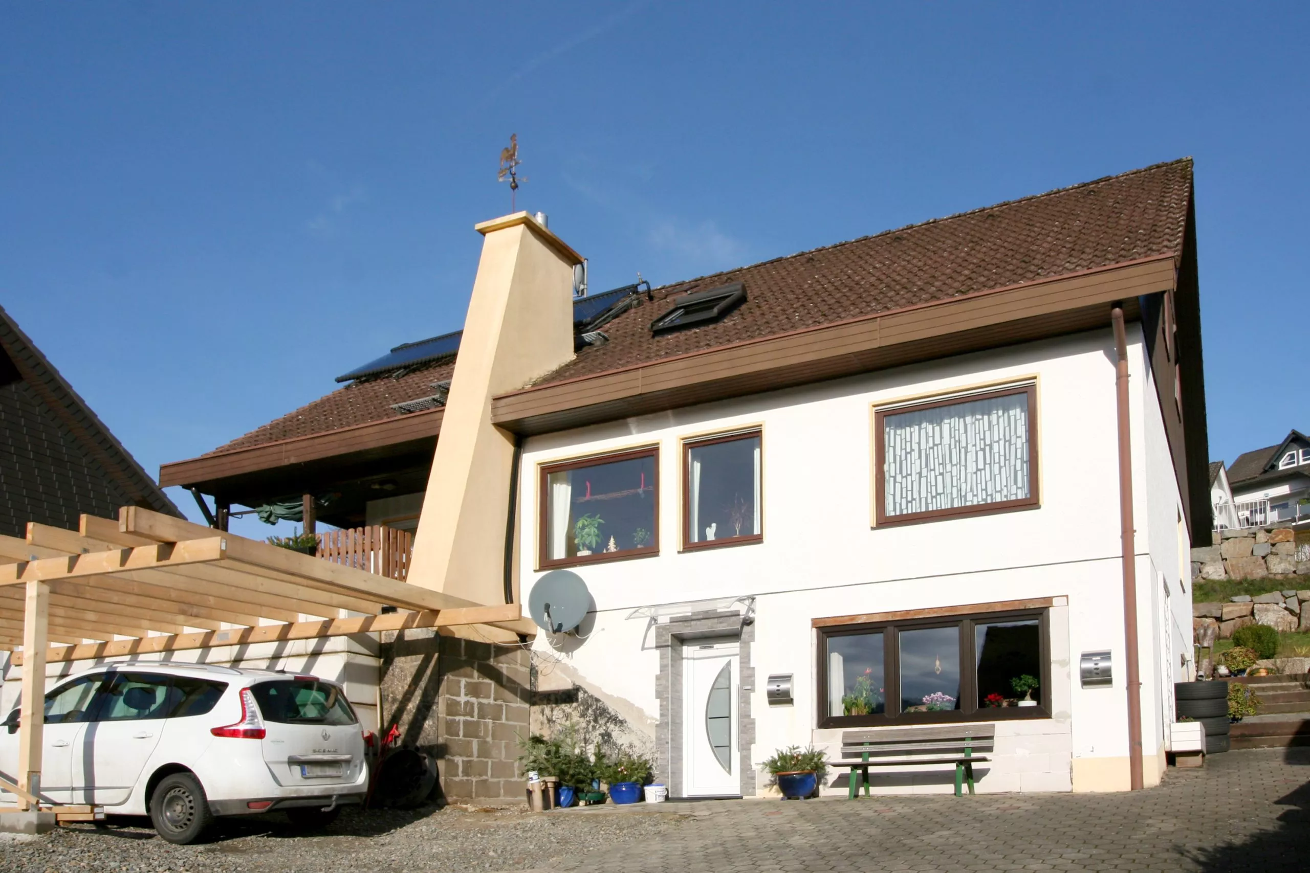 Volksbank immoXperten GmbH & Co. KG - Immobilienangebot - 57413 Finnentrop - Rönkhausen - Häuser - Erwecken Sie Ihr Traumhaus aus dem Winterschlaf! Einfamilienhaus in Rönkhausen!