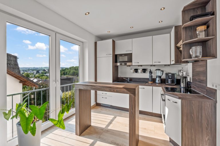 Immobilienangebot - Olpe - Alle - "An der Eichhardt": Exklusives Wohngefühl mit Weitblick!