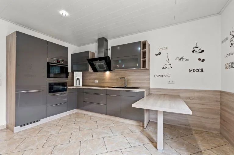 Immobilienangebot - Attendorn - Alle - Zuhause ankommen: Familienhaus mit Garten, Komfort und Platzreserve!