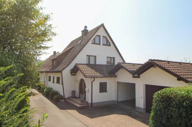 Immobilienangebot - Attendorn - Alle - Großzügig, ruhig und zentral – Wohlfühloase in Attendorn!