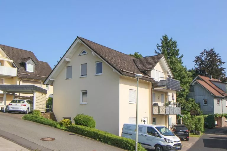Immobilienangebot - Finnentrop - Alle - Weitblick über Heggen! - Großzügige Mietwohnung in ruhiger Lage!
