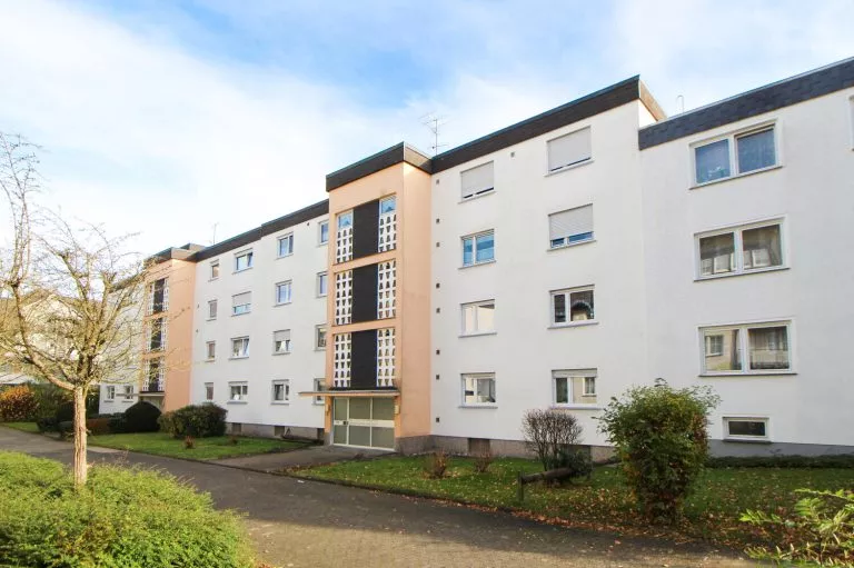 Immobilienangebot - Finnentrop - Alle - Mitten im Zentrum: Gepflegte Eigentumswohnung mit Balkon in Finnentrop!