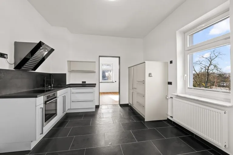 Immobilienangebot - Olpe - Alle - Stilvoll, zentral, einzigartig: Hochwertig modernisiertes Stadthaus "An der Eichhardt" in Olpe!