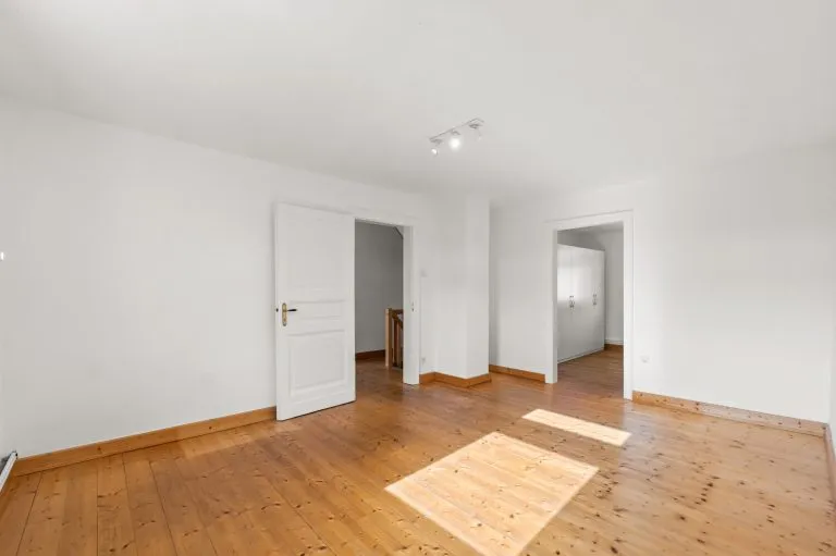 Immobilienangebot - Olpe - Alle - Stilvoll, zentral, einzigartig: Hochwertig modernisiertes Stadthaus "An der Eichhardt" in Olpe!