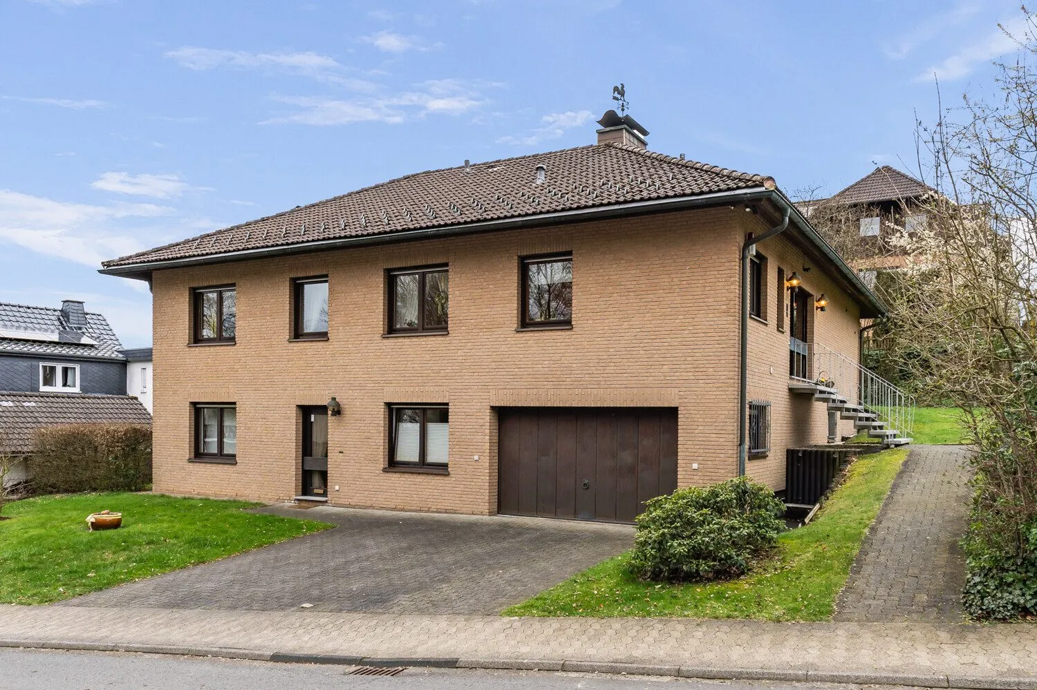 Immobilienangebot - Wenden - Alle - Gemütliches Familienwohnhaus mit großem Gartengrundstück!