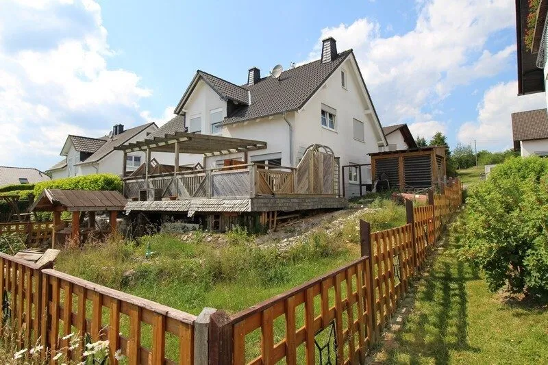 Immobilienangebot - Alle - *NEU*: Verkauf gegen Gebot - Eigentümerzustimmung vorbehalten - Doppelhaushälfte in Ennest!