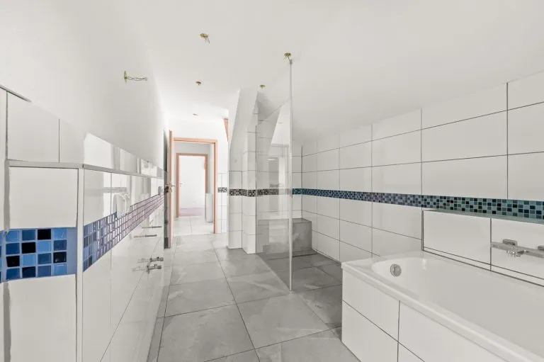 Immobilienangebot - Drolshagen - Alle - Viel Potenzial: Familienhaus mit Einliegerwohnung in Wegeringhausen!