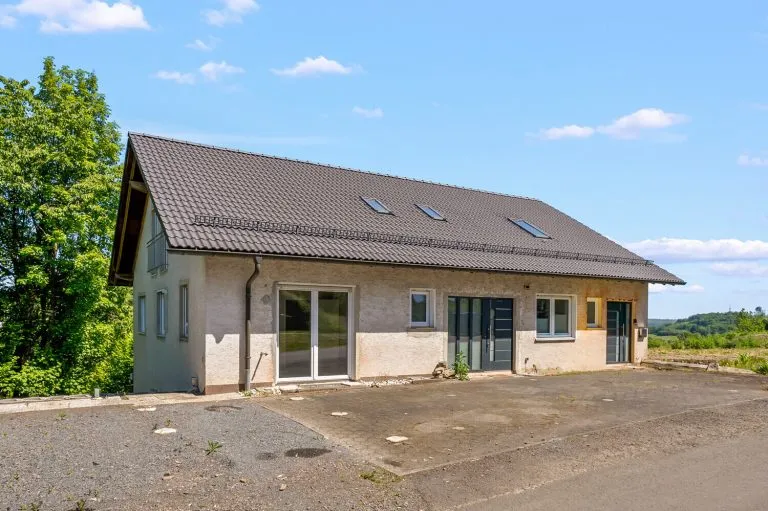 Immobilienangebot - Drolshagen - Alle - Viel Potenzial: Familienhaus mit Einliegerwohnung in Wegeringhausen!