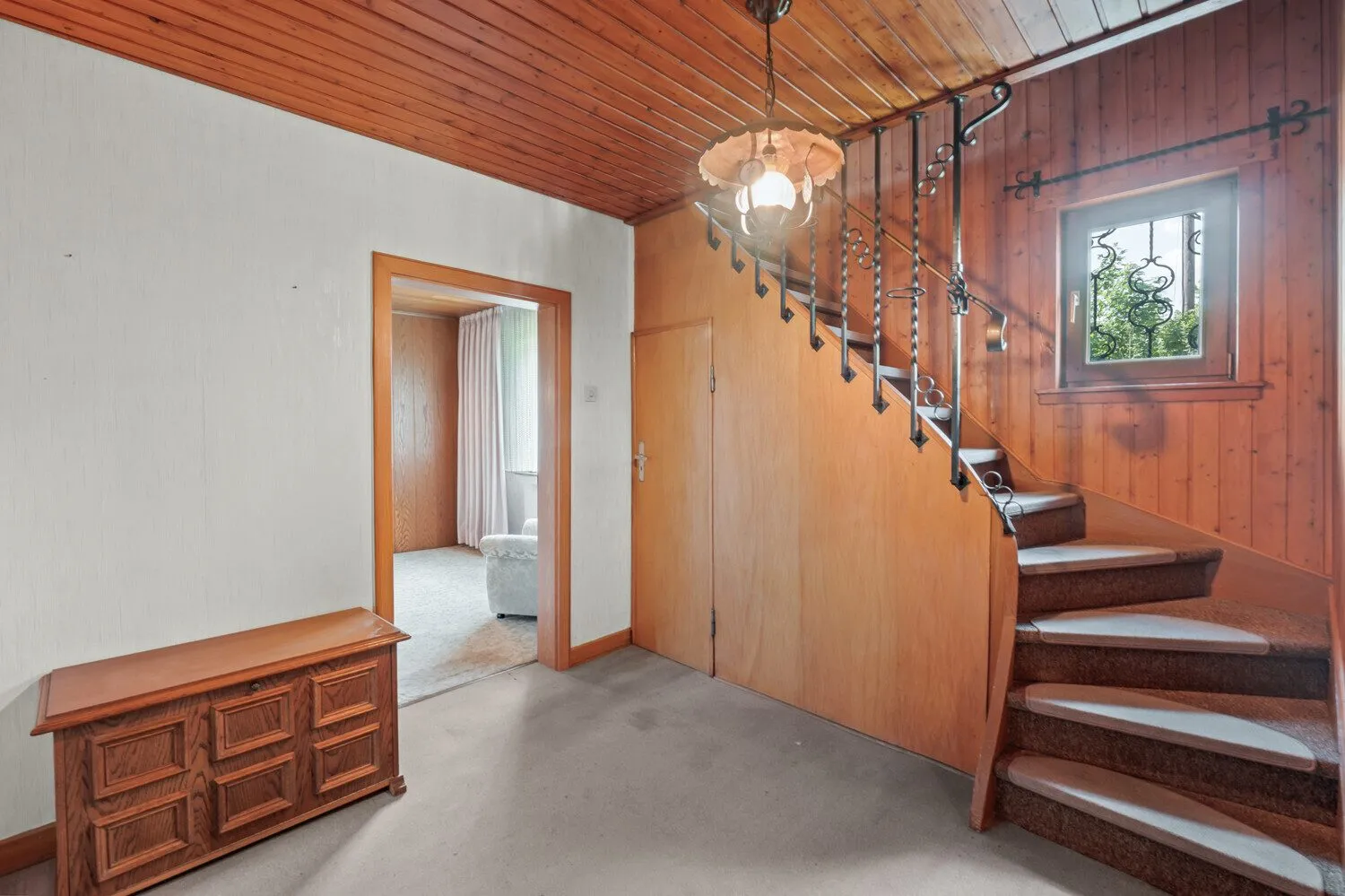 Immobilienangebot - Wenden - Alle - Viel Platz für Ihre Wohnideen: Familienhaus für Handwerker und Renovierer!