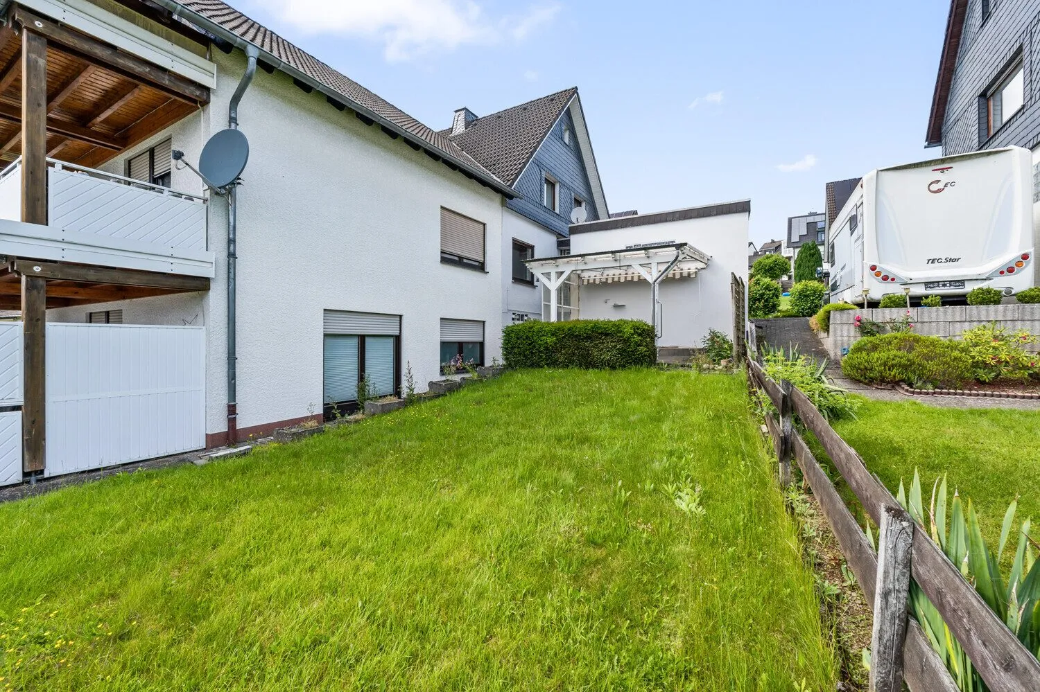 Immobilienangebot - Wenden - Alle - Familienfreundliche Haushälfte in ruhiger Lage von Gerlingen!