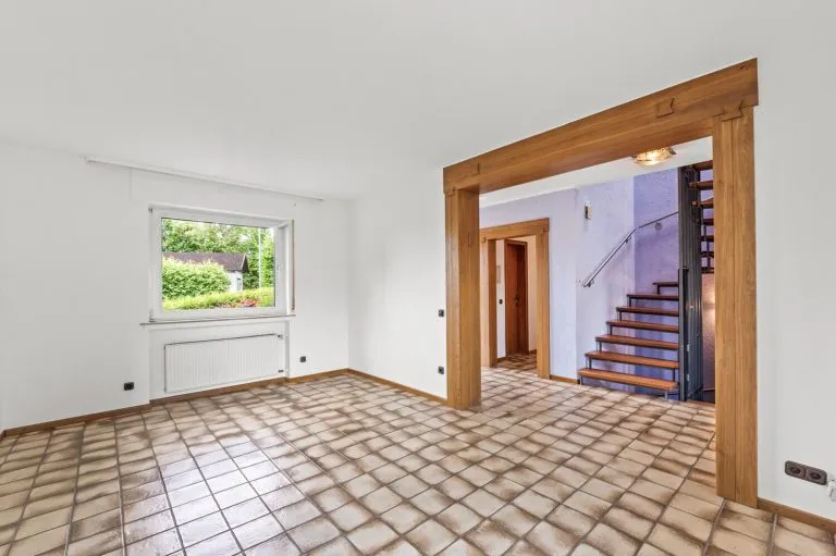 Immobilienangebot - Alle - Reihenendhaus in Olper Bestlage: Stadtblick, Privatgarten und Doppelgarage!