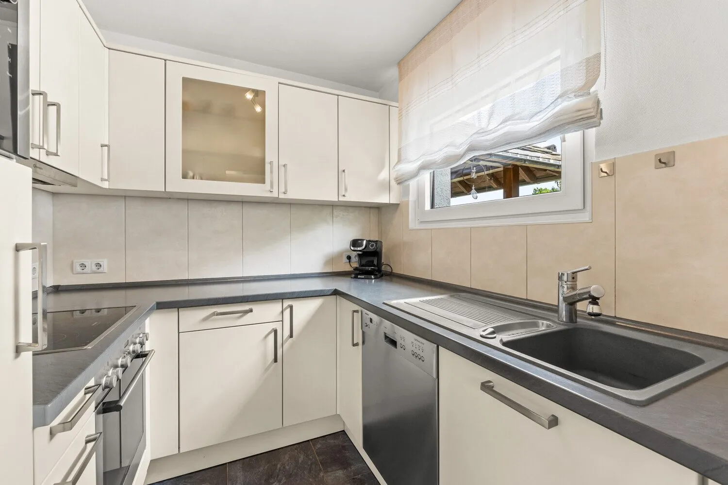 Kochen und genießen! Immobilienangebot - Wenden - Alle - Ein Zuhause mit viel Platz für Familie, Generationen und Zukunft!