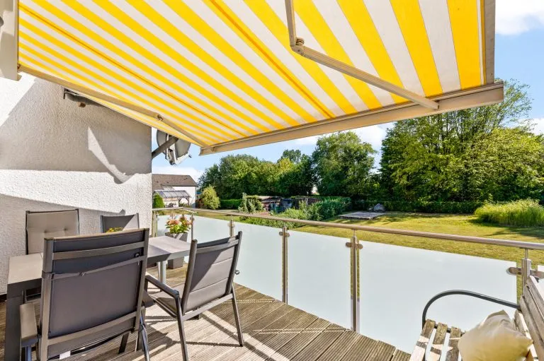 Immobilienangebot - Wenden - Alle - Großzügiges Wohnhaus mit Einliegerwohnung und traumhaft großem Garten in Hünsborn!