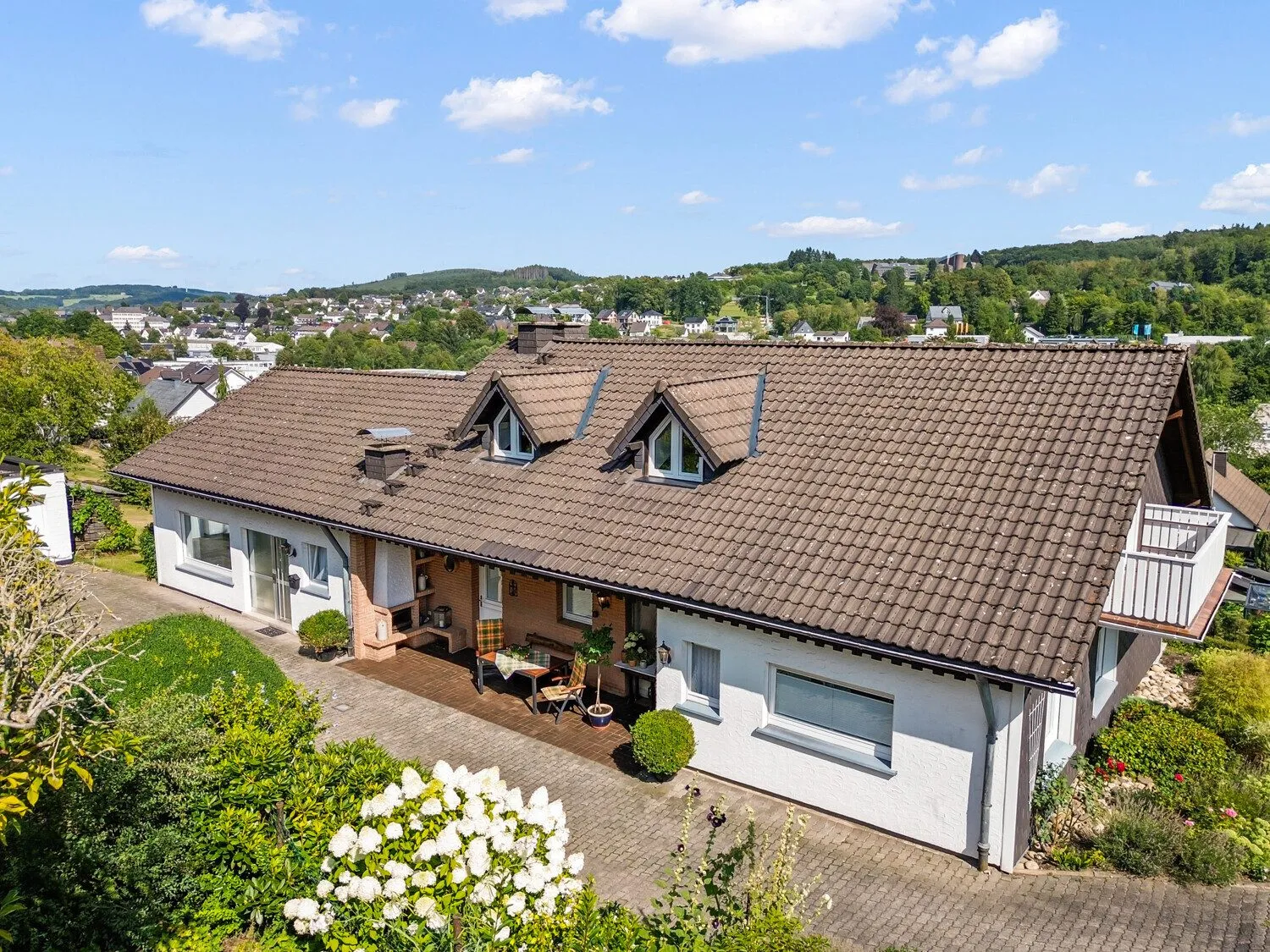 Immobilienangebot - Olpe - Alle - Zum Einzug bereit - Großzügig Wohnen mit Aussicht über Rüblinghausen!