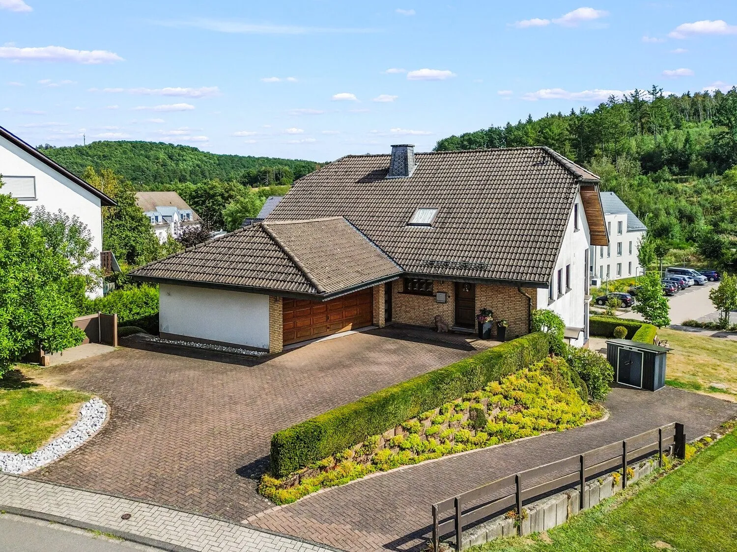 Ihr neues Zuhause! Immobilienangebot - Wenden - Alle - Einziehen und Wohlfühlen: Wohnhaus mit Einliegerwohnung in Rothemühle!