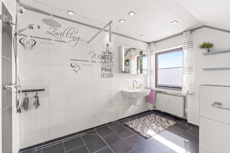 Immobilienangebot - Wenden - Alle - Einziehen und Wohlfühlen: Wohnhaus mit Einliegerwohnung in Rothemühle!